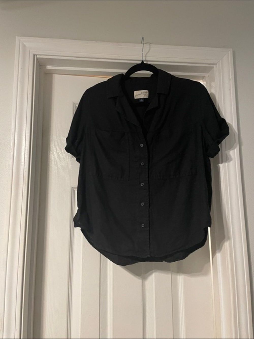 EUC Universal Thread Black Collared Button-Up Shirt